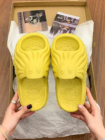 2026 New Summer Cute Cartoon Beach Slippers, Comfortable Indoor & Outdoor Wear For Women