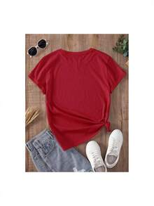 Women's Casual Summer T-Shirt With A Round Neck, Fitted Cut, And Short Sleeves. Features An Oil Painting Print With Floral, Heart, Cherry, And Lettering Motifs. Simple, Casual Fabric With A Sporty Style, Ideal For Everyday Wear And Valentine's Day Dates. 1 Piece, 180 G Weight, 95% Polyester, 5% Spandex. Pure Cotton T-Shirt. - 白色 - 查看 11