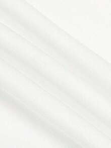 de 2 piezas de Primavera/Verano 2026 de diseño de moda elegante francés: Top ajustado de tirantes cuadrado en color marrón + Pantalón corto de pierna ancha blanco de cintura elástica, conjunto casual diario y de vacaciones para mujer - Blanco y Negro - Ver 7