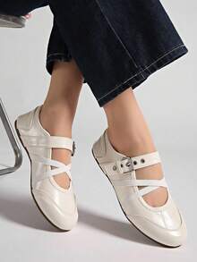 Giày Mary Jane màu đỏ retro đa năng, kiểu dáng thường ngày, màu sắc tươi tắn, màu đỏ, có khóa dán, thích hợp cho nữ, kiểu dáng casual. - Màu be - Xem 2