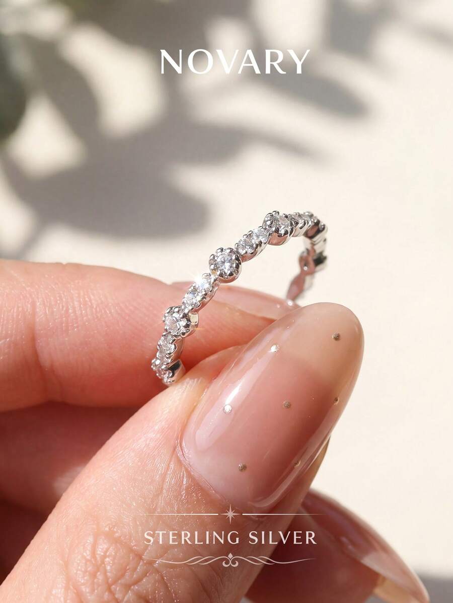 1 chiếc nhẫn tròn đính đá Zirconia thời trang, bạc 925, thanh lịch và phù hợp để đeo hàng ngày, hẹn hò, làm quà tặng ngày lễ và sinh nhật. - Bạc - Xem 1