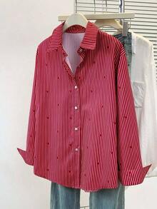 Blusa de mujer con cuello polo, estampado de corazones y rayas - Camisa casual de manga larga con botones, adecuada para uso diario en primavera, verano y otoño - Burdeos - Ver 2