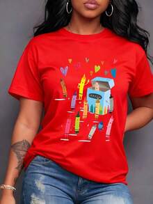 Lápices de cera animados y vibrantes bailando alrededor de su caja con corazones flotando evocando creatividad alegría y  una explosión de color para tu día única Camiseta de mujer 100% algodón,maija mujer curvy. - Rojo - Ver 7