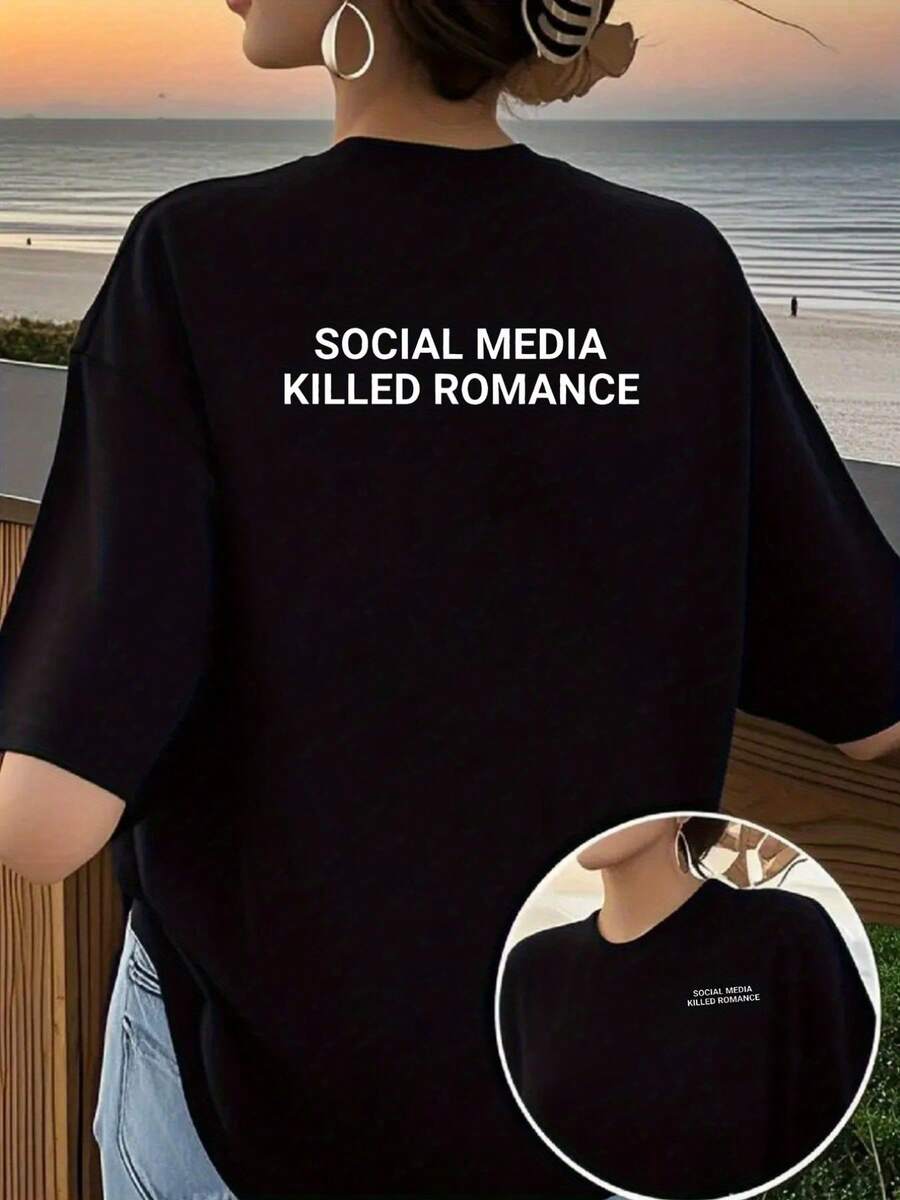 Camiseta con estampado frontal y trasero, "La Red Social Ha Terminado el Romance", Camiseta Casual de Manga Corta con Cuello Redondo para Mujer con Estampados de Redes Sociales, Estilo Casual y a la Moda, Top de Mujer con Estampado de Doble Cara.Camiseta Y2k - Blanco - Ver 1