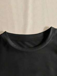 Camiseta minimalista de manga corta y cuello redondo talla grande, uso casual diario negro de verano - Negro - Ver 5