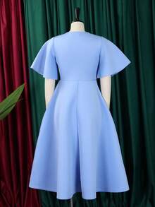 Women's Elegant European And American Style Evening Dress 2026, New Design, V-Neck, Puff Sleeves And Full Hem Skirt - 天藍色 - 查看 2