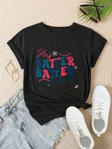 Camiseta Casual de Manga Corta para Mujer - Diseño de Béisbol "Hey Batter Batter Swing" con Estrellas, Cuello Redondo, Top de Verano, Lavable a Máquina, Camisetas para Damas, Ropa Casual, Estilo Moderno, Ajuste Cómodo  
 -Blanco - Negro - Ver 2