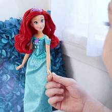 Hasbro 孩之宝迪士尼公主系列闪亮灰姑娘娃娃，配有闪亮礼服和配饰——适合3岁及以上女孩和儿童的礼物 - 作者:iel9024 - 查看 7