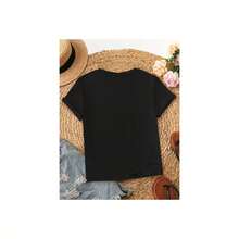YOCASA Camiseta Casual de Verano para Mujer, con Cuello Redondo, Ajustada y Manga Corta, con Estampado de Pintura al Óleo, Floral, Corazón, Cereza y Patrones de Letras. Tejido Casual Simple, Estilo Deportivo, Ideal para Uso Diario y Citas de San Valentín. - [Negro] - Ver 3