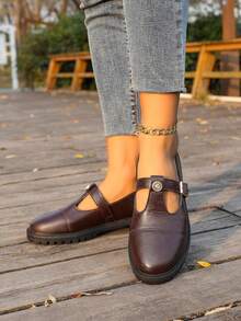2026 Spring/Autumn New T-Strap Mary Jane Shoes For Women, Low Chunky Heel Adjustable Loafers, Vintage British Academy Style, Versatile Commuter Daily Work Shoes - Brown - View 5
