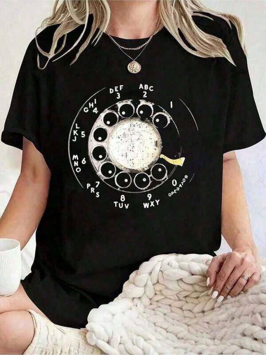 Cotton Graphic T-Shirt, Plus Size, 1 Piece, Men's Clothing, Rotating Telephone Print, Black T-Shirt, Unisex, Casual, Crew Neck, Lightweight 180 G/M² Fabric, Machine Washable, For Spring/Summer/Autumn, Valentine's Day, Thanksgiving, New Year, Y2K, Oversized Men's T-Shirt, Summer Tops - 風格 - 查看 1