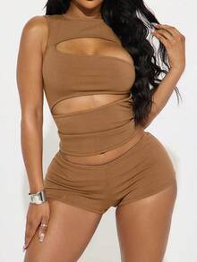 Khaki Round Neck Sleeveless Hollow-Out Back Tank Top And Shorts Set For Women, Casual Sexy Party Wear Summer - Khaki - View 2