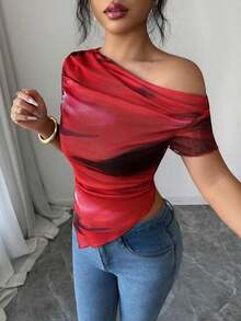 Camiseta de manga corta con hombros oblicuos y estampado de teñido anudado para mujer - Rojo - Ver 4