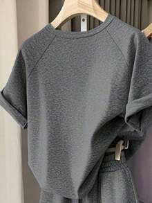 Conjunto deportivo casual para mujer, adecuado para uso diario, temporada de regreso a la escuela, fotografía callejera, imprescindible, atuendo diario, uso al aire libre, campamento, viaje, de moda y con estilo, conjunto de camiseta y pantalones c - Gris Oscuro 2 - Ver 2