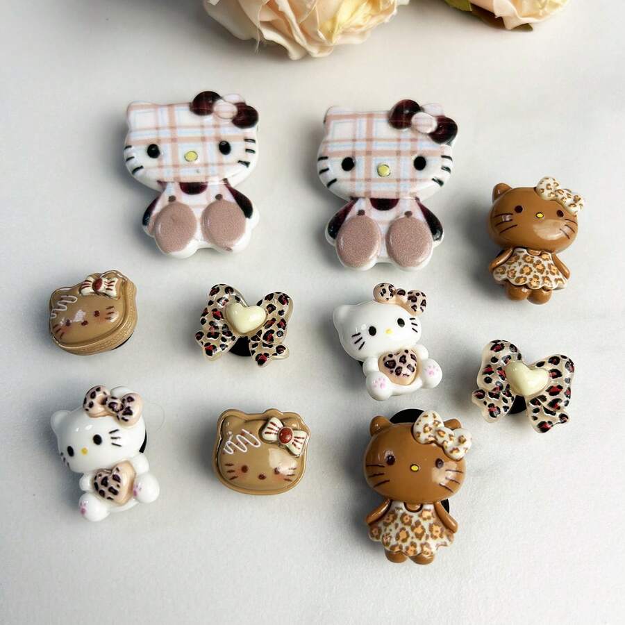 SANRIO 豹纹Hello Kitty鞋饰套装 - 可爱卡通鞋饰和凉鞋配件，DIY鞋夹，适合女孩，理想的派对礼物