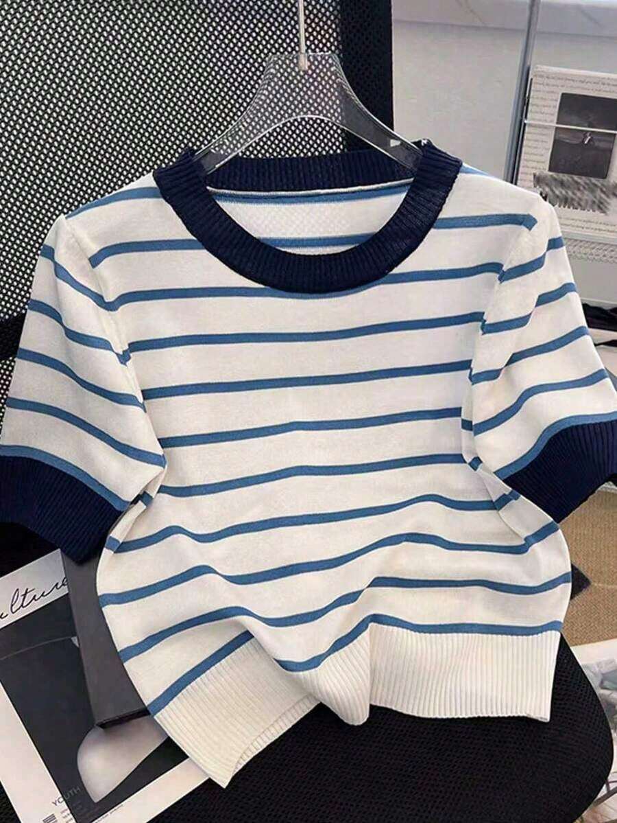 Camiseta de punto de manga corta a rayas de verano para mujer, nueva blusa casual versátil y elegante - Rayas azules - Ver 1
