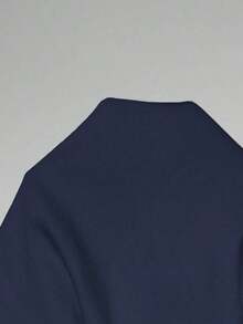 Conjunto de chaqueta sin mangas minimalista casual con botones delanteros y bajo con abertura, combinado con pantalones cortos con dobladillo plegado - Azul marino - Ver 7