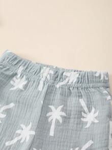 2 piezas Conjunto de camisa azul y pantalones cortos con estampado de árbol de coco para niños pequeños - Neblina azul - Ver 5