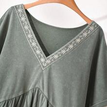 CosyJoli Plus Size Women V-Neck Embroidered Casual Washed Short Sleeve T-Shirt, Going Out Tops - Azul - Ver 5
