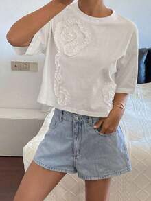 Blusa casual de verano para mujer con cuello redondo, manga corta suelta y 3D plisada con flor - Blanco 3 - Ver 4