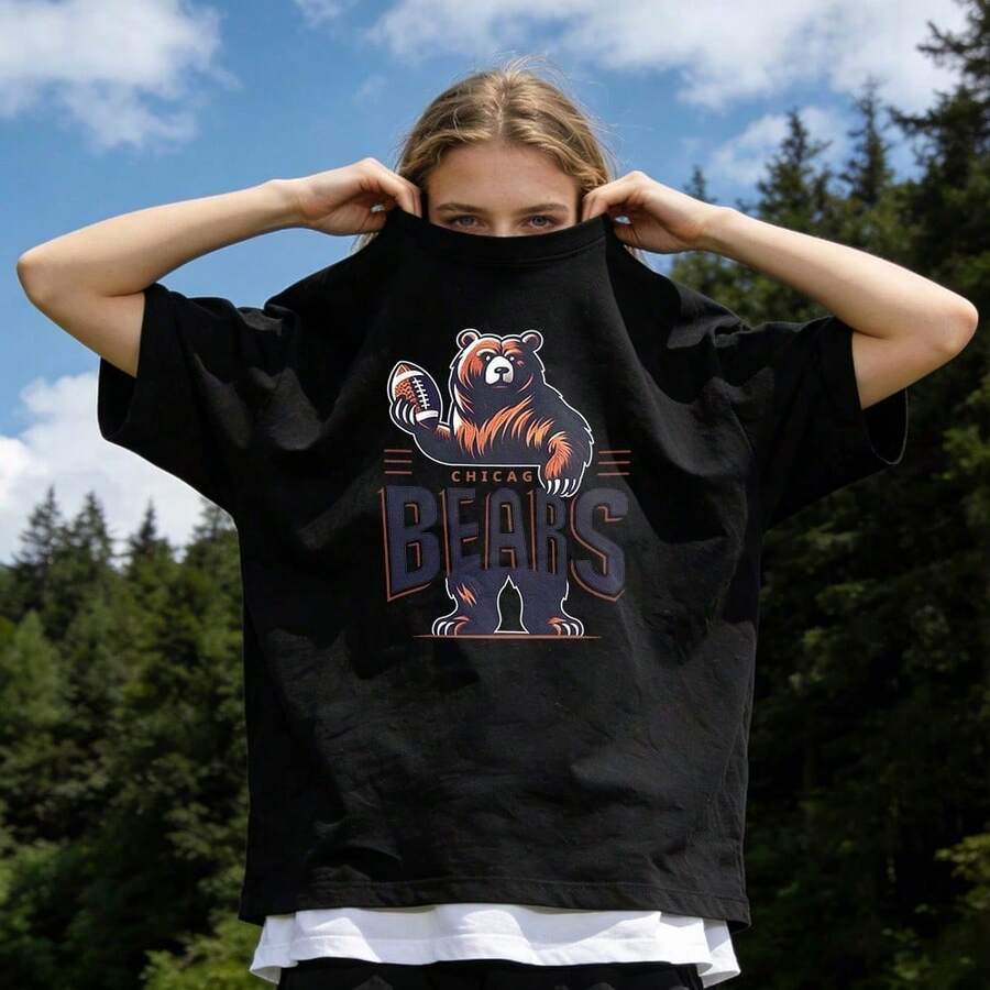 Women's Summer Clothing, Soft Cotton Casual T-Shirt With Round Neck, Brown Bear Playing Rugby Print. Black. - 黑色 - 查看 1