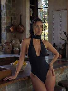 Traje de baño de dos piezas con estampado de lunares, escote asimétrico y espalda descubierta, atuendo de vacaciones en la playa para el verano - Color negro sólido - Ver 1