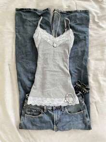 Camiseta de tirantes elegante y estilizada con estampado de lunares y encaje en contraste, estilo vacacional para mujer - Gris Claro - Ver 5