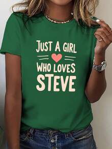 Camiseta gráfica "JUST A WHO LOVES STEVE" - Camiseta casual de manga corta y cuello redondo para mujer, diseño con estampado geométrico, tela de elasticidad media, lavable a máquina, cómoda para todas las estaciones, estilo lindo, moda primavera/verano, corte relajado, estampado duradero. Para el verano. - Verde - Ver 7