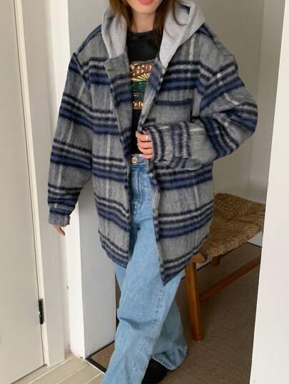 宽松格纹羊毛拼色连帽大衣