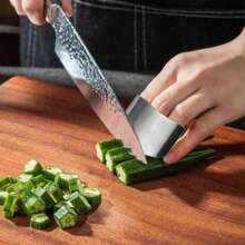 Finger Guard For Cutting Vegetables, Knife Protector. This Kitchen Tool Knife Protector Can Prevent Injuries When Cutting, Slicing, Dicing Or Chopping Vegetables - View 4