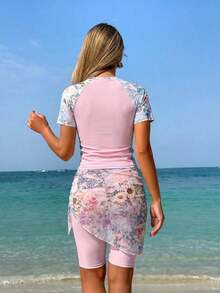 Swim  Set de 3 piezas: Blusa de manga corta con estampado, shorts y cubre-todo para mujeres de Oriente Medio - Multicolor 2 - Ver 2
