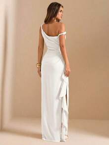 de dama de honor de otoño/invierno, vestido largo elegante con pliegues, abertura alta, volantes y hombros oblicuos con nudo retorcido y sin tirantes, sexy para fiestas - Blanco - Ver 2