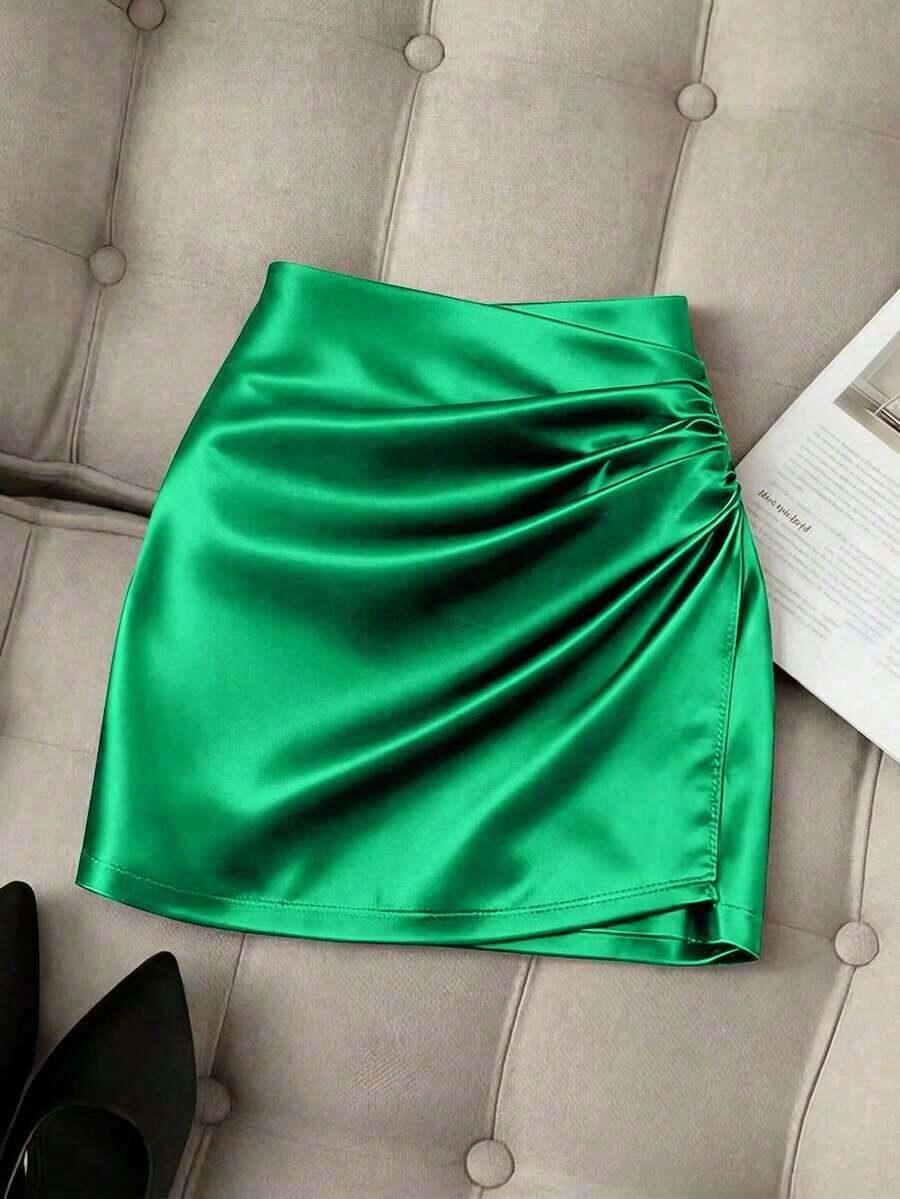 Falda ajustado plisada de cintura alta con dobladillo asimétrico brillante y elegante para mujer, primavera/verano - Verde - Ver 1