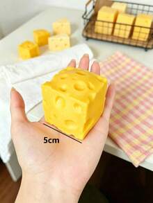 Bóng bóp phô mai mới, bóp phô mai nhanh, đồ chơi bóp hình phô mai sáng tạo chân thực đàn hồi chậm, chất liệu mềm mịn đàn hồi chậm, có thể bóp nhiều lần không biến dạng và không mùi, thiết kế dễ thương và chân thực, rất phù hợp cho văn phòng, lớp học hoặc nhà, phòng ngủ, ký túc xá sử dụng bóp giải trí đồ chơi mềm đàn hồi chậm, kẹo mềm phô mai, đồ chơi fidget, một loại squishies mềm viral> Khối phô mai squishy mềm dễ thương phổ biến giá rẻ cho người lớn nữ, quà tặng tựu trường/tiệc độc thân - Một kích cỡ phù hợp cho tất cả - Xem 6