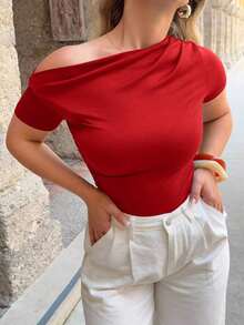 Mujeres Camiseta casual de manga corta ajustada y lisa con un hombro descubierto para uso diario en primavera y verano - Rojo - Ver 3