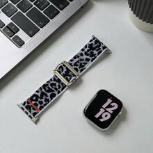 1 Dây đeo đồng hồ nylon dạng vòng xoay cơ học, được trang bị khóa bấm cơ học và dây đeo đàn hồi, tương thích với các loại dây đeo có kích thước 38mm, 40mm, 41mm, 42mm, 44mm, 45mm, 46mm, 49mm, tương thích với các dòng Ultra/SE/10/9/8/7/6/5/4/3/2/1/Ultra. - Nhiều màu - Xem 22