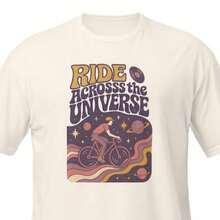 Ride Across the Uni1verse T-Shirt Retro Cycling Graphic T1EE P1SYcheD1ELIc Bike Rider Shirt Vintage Music-Inspired UniS1ex T1EE.JPG Camiseta 100% Algodón Unisex - Playera Casual Premium de Corte Cómodo - Blanco - Ver 1