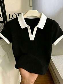 Camiseta de manga corta ajustada para mujer con estampado de todo el cuello - Negro - Ver 1