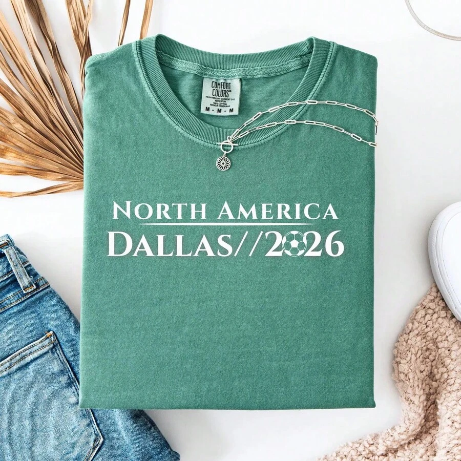 Regalo para Fanáticos del Fútbol, Camiseta para Fanáticos del Fútbol, Camiseta de la Ciudad Anfitriona de la Copa Mundial, Camiseta de Canadá, México, EE. UU., Camiseta de la Copa Mundial 2026 - Negro (Solo disponible en blanco y negro) - Ver 1