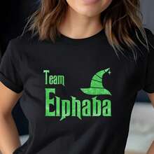 Team E1lphaba Adult UniS1ex S1ofT1Style T-Shirt Wicked Inspired Shirt Wicked Shirt E1lphaba Shirt CH1Ristmas Gift H1oliday GiftFor woman shirt-1 Camiseta 100% Algodón Unisex - Playera Casual Premium de Corte Cómodo - Negro - Ver 1