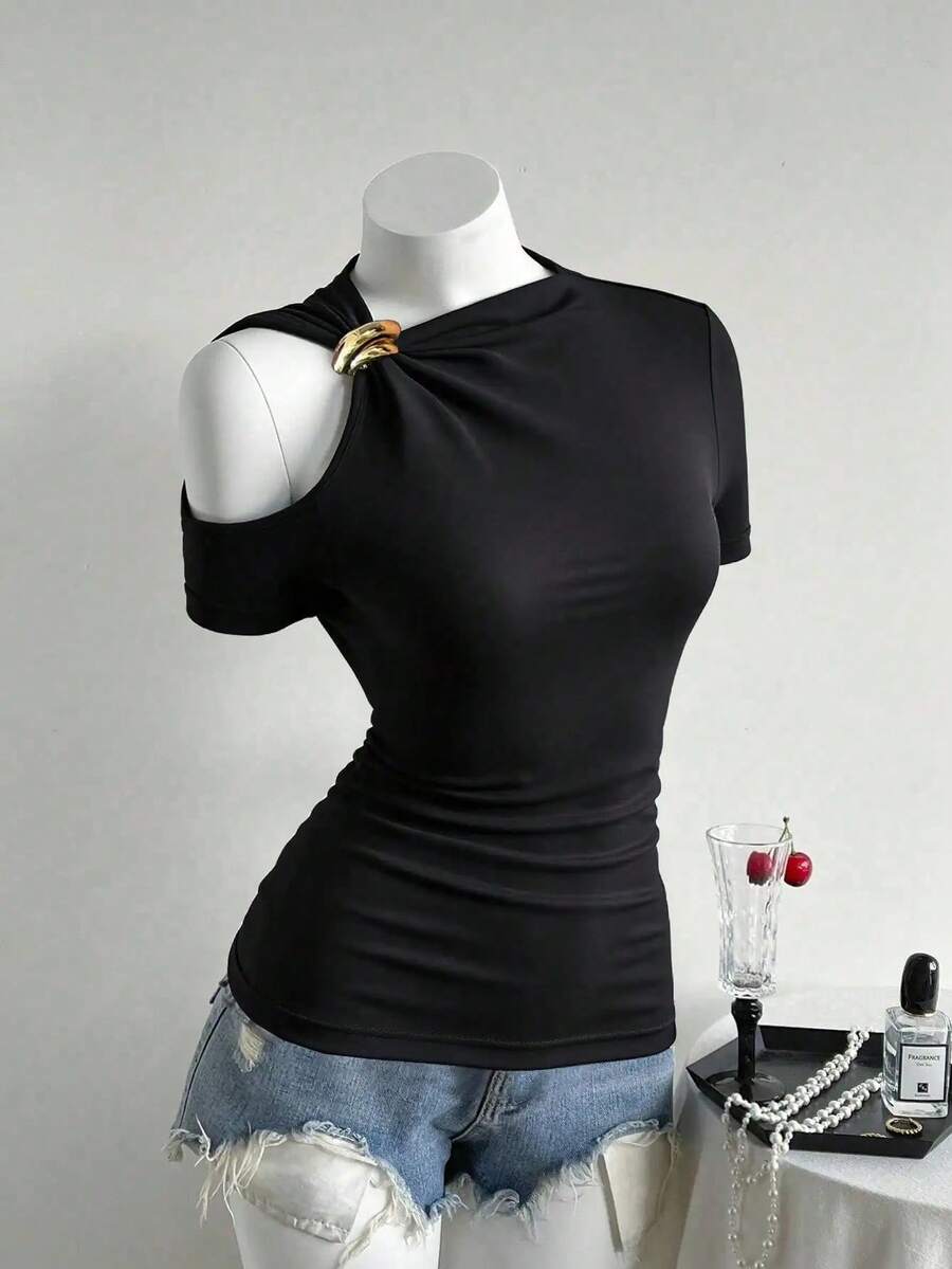 Nueva camiseta de mujer con hombros descubiertos, moderna, elegante y versátil. - Negro - Ver 1