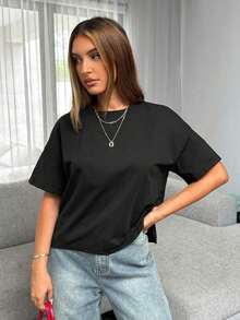 Camiseta básica para mujeres con diseño sencillo de corta por delante y larga por detrás - Negro - Ver 4