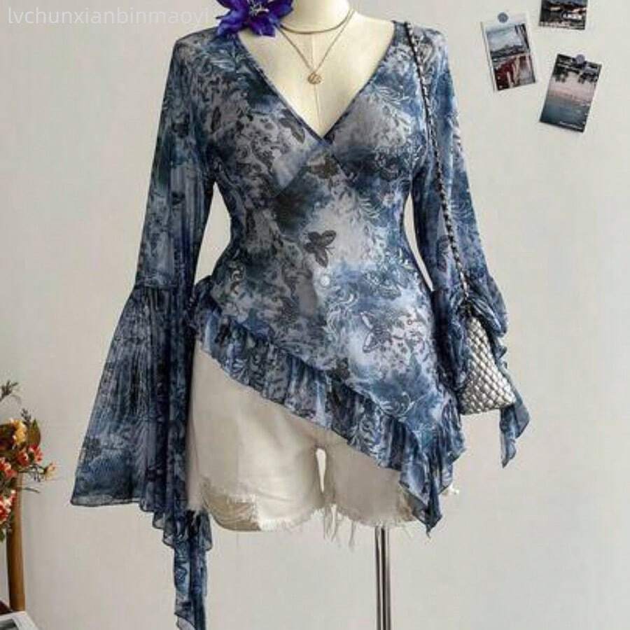WYWH CURVE Plus Size Women Print Deep V-Neck Flare Sleeve Ruffle Hem Blouse - Multicolor - Ver 1
