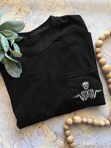 Camisetas estampadas Compra con plazo limitado Camiseta divertida Camisetas de mujer con letras Camisetas divertidas minimalistas Camiseta de manga corta con calavera bordada y bolsillo Camiseta cómoda y colorida con bolsillo Camiseta alternativa de metal para mujer D7TF - Blanco - Ver 9