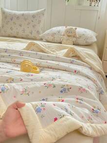 1 pieza Edredón de verano de gasa de doble capa, edredón de aire acondicionado para dos personas para dormitorio, tela amigable con la piel, diseño de relleno de versión AB, ligero, suave, transpirable, fresco y suave, sensación de seda desnuda, transpirable, manta de verano delgada, edredón estampado de moda, adecuado para decoración del hogar, dormitorio, suministros para bodas, decoración del hogar para el Día de San Valentín, regalos del Día de la Madre, para todas las estaciones - Dorado - Ver 7