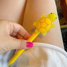 3 piezas Bolígrafo retráctil con tapa con diseño de tortuga linda, bolígrafo de tinta negra con caparazón de animal marino de colores para planificador, diario, notas, útiles escolares y de oficina, papelería de escritorio - A - Ver 3