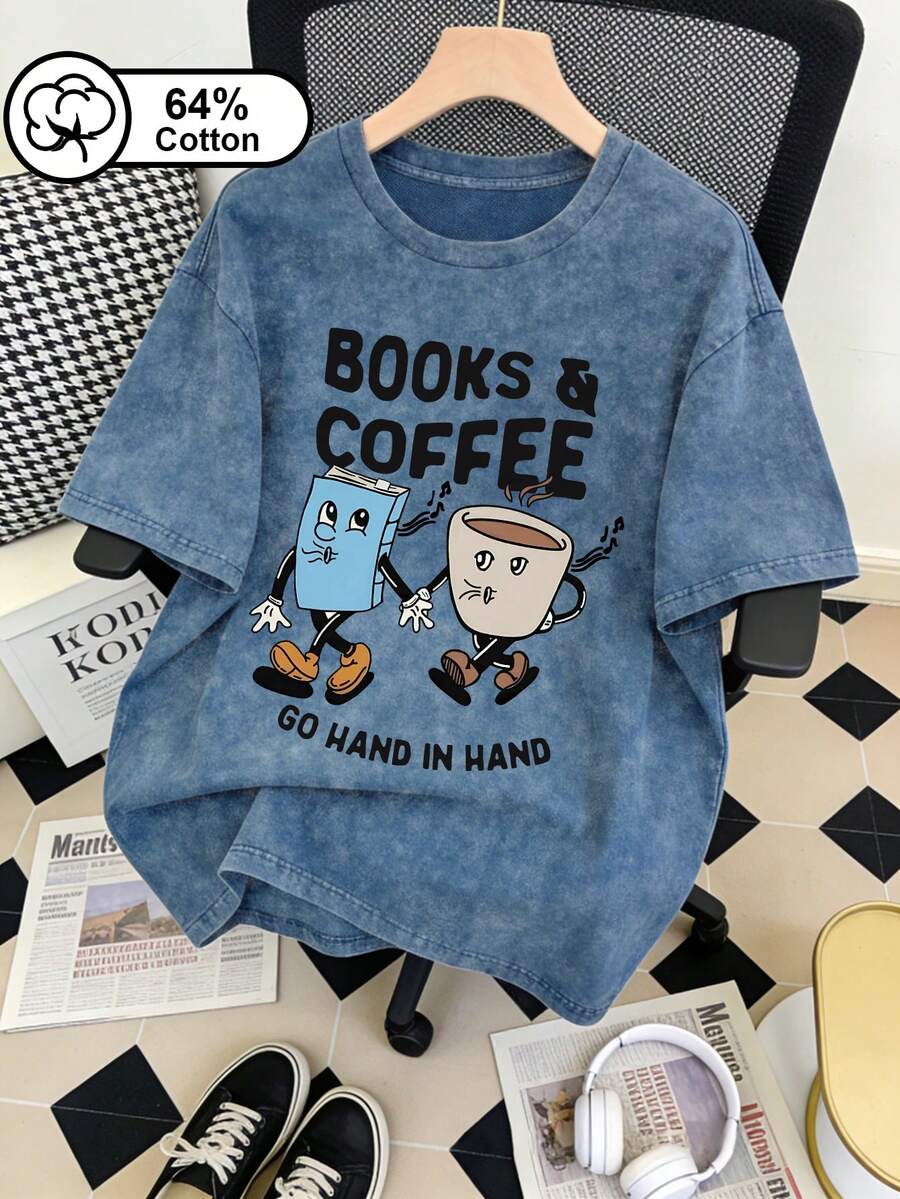Áo thun nữ cỡ lớn kiểu dáng thường ngày, họa tiết vẽ tay hình sách và cà phê, in dòng chữ "BOOKS & COFFEE, GO HAND IN HAND" (Sách và cà phê, luôn song hành), phong cách Y2K, áo thun tay ngắn kiểu vintage, phong cách thể thao năng động, thích hợp mặc ngoài trời, áo mùa hè cho nữ. - Màu xanh lam - Xem 1