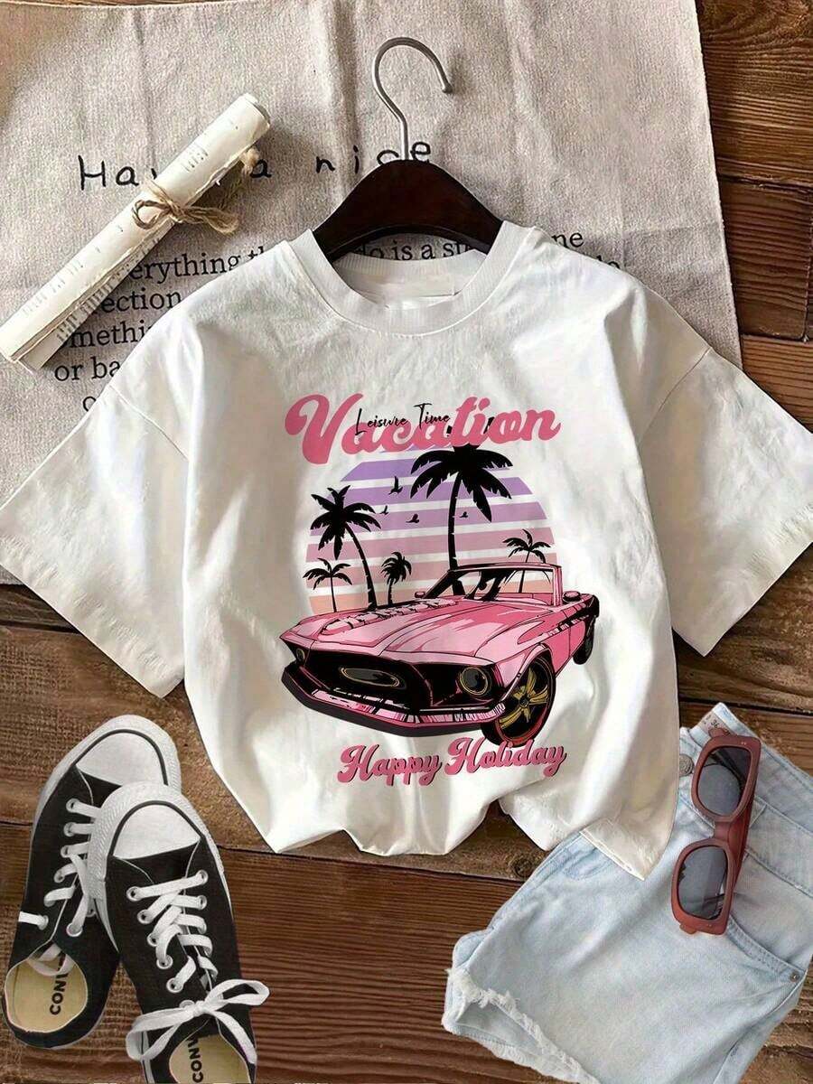 1 camiseta casual de cuello redondo con diseño de "Tiempo de Ocio y Vacaciones" y "Felices Vacaciones" - Gráfico de coche rosa y palmera, manga corta, para usar en todas las estaciones, atuendo informal. | Camisa con temática de vacaciones | Camiseta gráfica de tela transpirable, estilo vintage urbano, unisex, de algodón, manga corta, cuello redondo, blusas para mujer, playeras de mujer. blusas casuales para dama, - Blanco - Ver 1