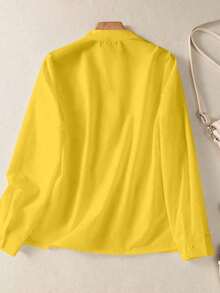 Camisa de mujer de unicolor con cuello en V y botones - Blusa casual y elegante de manga larga con detalle de bolsillo, adecuada para vacaciones, viajes y uso diario, artículo esencial para todas las estaciones, Primavera Blanco - Amarillo - Ver 4