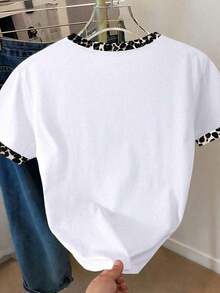 Camiseta estampada de mujer con cuello redondo y lazo con estampado de fresa - Multicolor - Ver 2